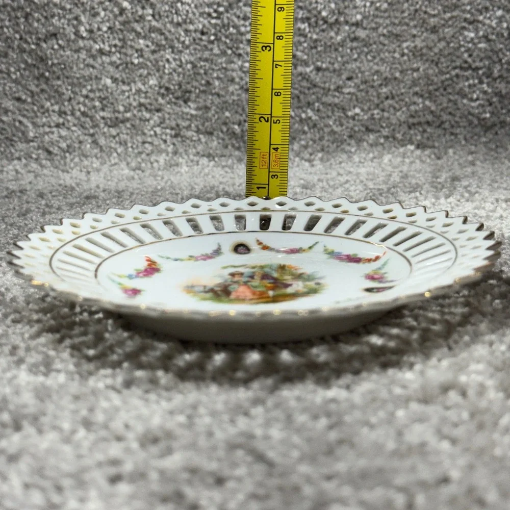 Germany Reticulated Porcelain Plate Courting Couple Floral Dish Gold Lattice‎
